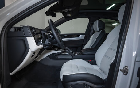 Porsche Cayenne III, 2025 год, 18 490 000 рублей, 21 фотография