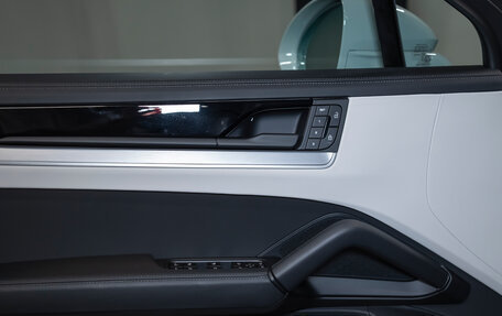 Porsche Cayenne III, 2025 год, 18 490 000 рублей, 23 фотография