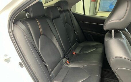 Toyota Camry, 2018 год, 2 659 000 рублей, 10 фотография