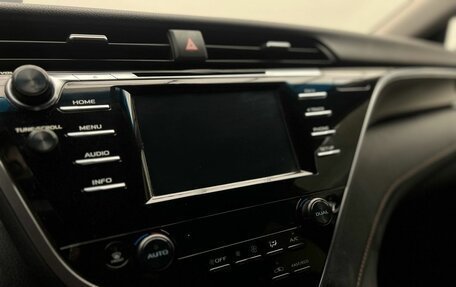 Toyota Camry, 2018 год, 2 659 000 рублей, 15 фотография