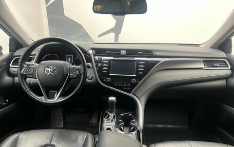 Toyota Camry, 2018 год, 2 659 000 рублей, 17 фотография