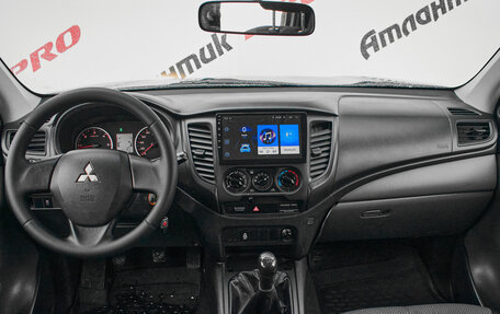 Mitsubishi L200 IV рестайлинг, 2017 год, 1 683 000 рублей, 11 фотография