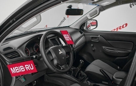 Mitsubishi L200 IV рестайлинг, 2017 год, 1 683 000 рублей, 10 фотография