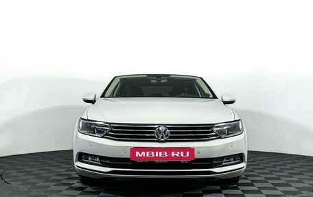 Volkswagen Passat B8 рестайлинг, 2017 год, 1 848 000 рублей, 2 фотография