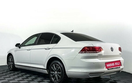 Volkswagen Passat B8 рестайлинг, 2017 год, 1 848 000 рублей, 7 фотография