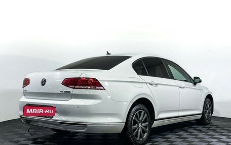 Volkswagen Passat B8 рестайлинг, 2017 год, 1 848 000 рублей, 5 фотография