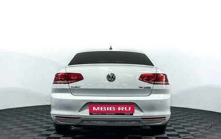 Volkswagen Passat B8 рестайлинг, 2017 год, 1 848 000 рублей, 6 фотография