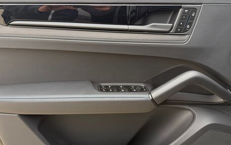 Porsche Cayenne III, 2025 год, 19 290 000 рублей, 12 фотография