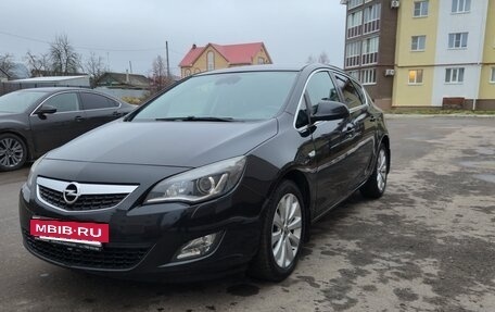 Opel Astra J, 2012 год, 699 000 рублей, 2 фотография