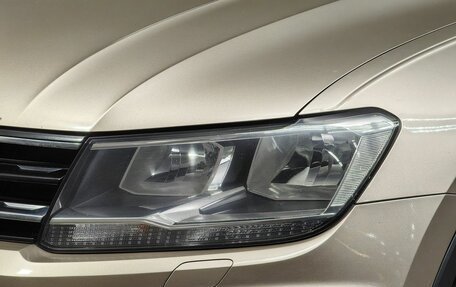 Volkswagen Tiguan II, 2018 год, 1 993 000 рублей, 6 фотография