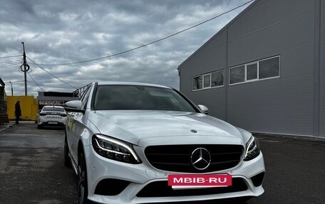 Mercedes-Benz C-Класс, 2018 год, 2 500 000 рублей, 13 фотография