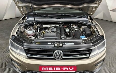 Volkswagen Tiguan II, 2018 год, 1 993 000 рублей, 10 фотография