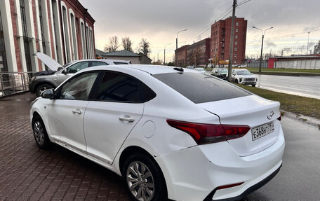 Hyundai Solaris II рестайлинг, 2019 год, 620 000 рублей, 4 фотография