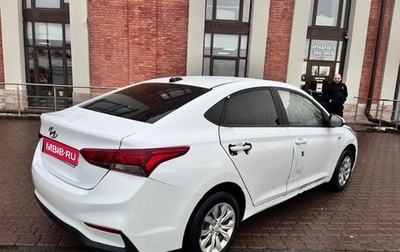 Hyundai Solaris II рестайлинг, 2019 год, 620 000 рублей, 1 фотография