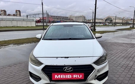 Hyundai Solaris II рестайлинг, 2019 год, 620 000 рублей, 3 фотография