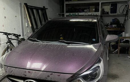 Hyundai Solaris II рестайлинг, 2011 год, 500 000 рублей, 1 фотография