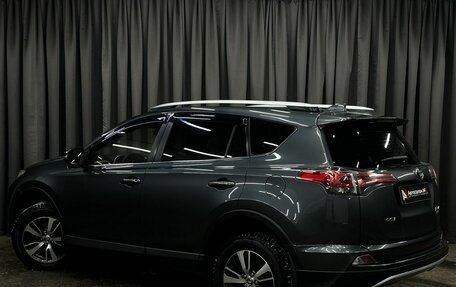 Toyota RAV4, 2016 год, 2 349 777 рублей, 2 фотография