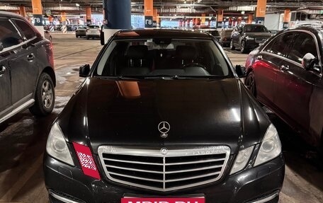 Mercedes-Benz E-Класс, 2012 год, 2 100 000 рублей, 1 фотография