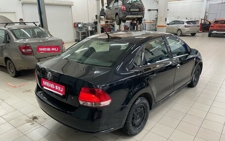 Volkswagen Polo VI (EU Market), 2013 год, 739 000 рублей, 2 фотография