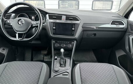 Volkswagen Tiguan II, 2017 год, 2 477 000 рублей, 10 фотография