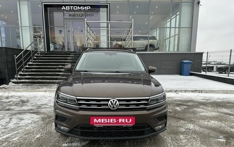 Volkswagen Tiguan II, 2017 год, 2 477 000 рублей, 2 фотография