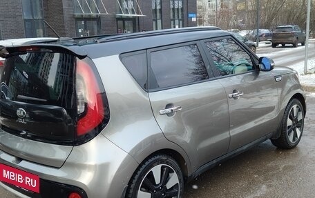 KIA Soul II рестайлинг, 2019 год, 2 300 000 рублей, 3 фотография