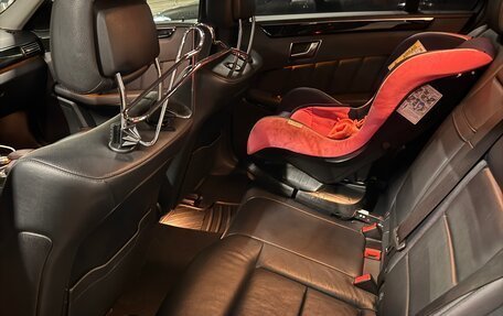 Mercedes-Benz E-Класс, 2012 год, 2 100 000 рублей, 9 фотография