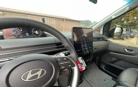 Hyundai Staria, 2024 год, 4 580 000 рублей, 9 фотография