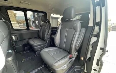 Hyundai Staria, 2024 год, 4 580 000 рублей, 13 фотография