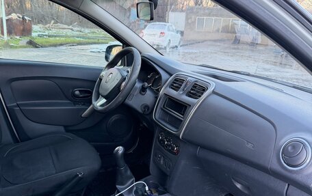 Renault Sandero II рестайлинг, 2016 год, 630 000 рублей, 3 фотография