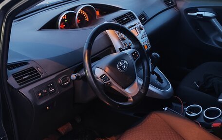 Toyota Verso I, 2011 год, 1 300 000 рублей, 2 фотография