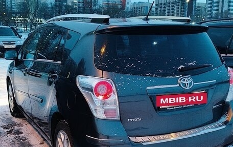 Toyota Verso I, 2011 год, 1 300 000 рублей, 3 фотография