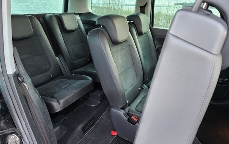 Volkswagen Sharan II, 2016 год, 1 660 000 рублей, 9 фотография