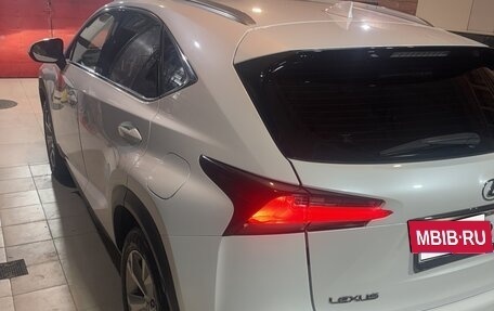 Lexus NX I, 2015 год, 2 200 000 рублей, 10 фотография