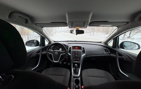 Opel Astra J, 2014 год, 900 000 рублей, 9 фотография