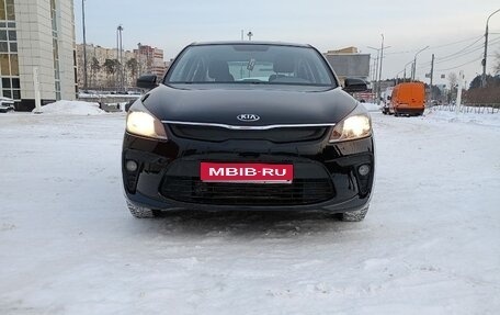 KIA Rio IV, 2018 год, 1 300 000 рублей, 1 фотография