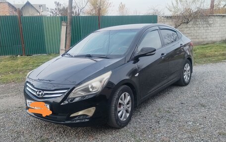 Hyundai Solaris II рестайлинг, 2014 год, 890 000 рублей, 1 фотография
