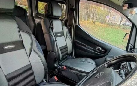 Nissan NV200, 2009 год, 790 000 рублей, 6 фотография