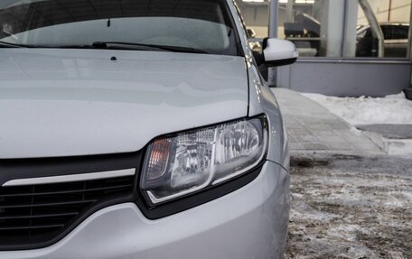 Renault Logan II, 2014 год, 700 000 рублей, 9 фотография