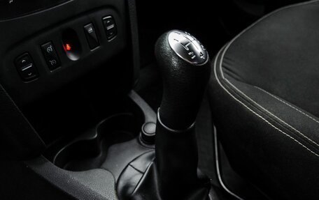 Renault Logan II, 2014 год, 700 000 рублей, 18 фотография