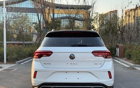 Volkswagen T-Roc I, 2022 год, 1 850 000 рублей, 6 фотография