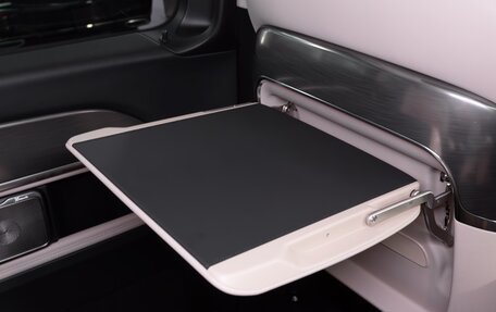 Mercedes-Benz V-Класс, 2024 год, 17 750 000 рублей, 20 фотография