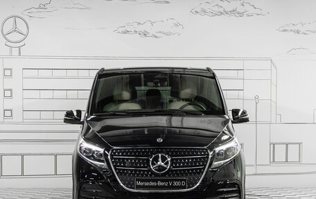 Mercedes-Benz V-Класс, 2024 год, 18 050 000 рублей, 3 фотография