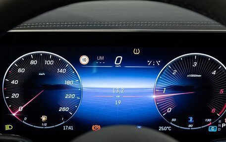 Mercedes-Benz V-Класс, 2024 год, 18 050 000 рублей, 16 фотография