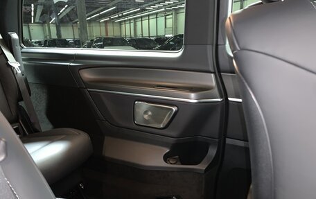 Mercedes-Benz V-Класс, 2024 год, 18 750 000 рублей, 30 фотография