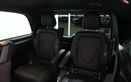 Mercedes-Benz V-Класс, 2024 год, 18 750 000 рублей, 33 фотография