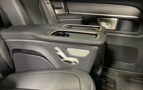 Mercedes-Benz V-Класс, 2024 год, 18 750 000 рублей, 38 фотография