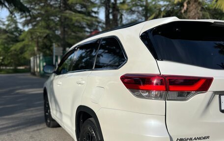 Toyota Highlander III, 2016 год, 3 250 000 рублей, 6 фотография