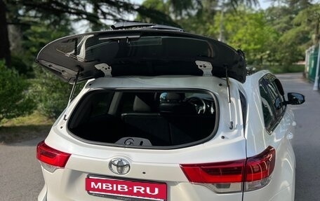 Toyota Highlander III, 2016 год, 3 250 000 рублей, 9 фотография