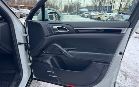 Porsche Cayenne III, 2015 год, 2 850 000 рублей, 14 фотография